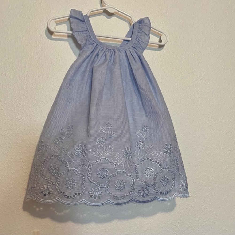 Tahari Eyelet Flutter straps fully lined dress.